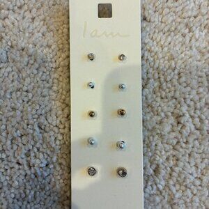 NWT "I AM" 5 Pairs of Earrings Gold, Pearl